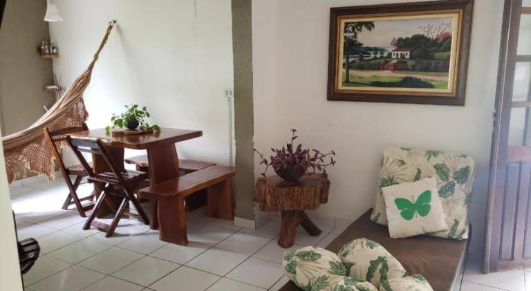 Rental apartment with patio & yard — photo 2