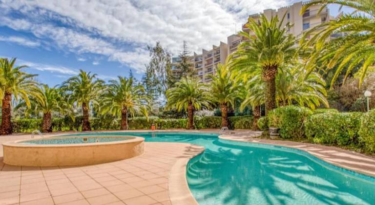Apartment with private pool & patio — photo 3
