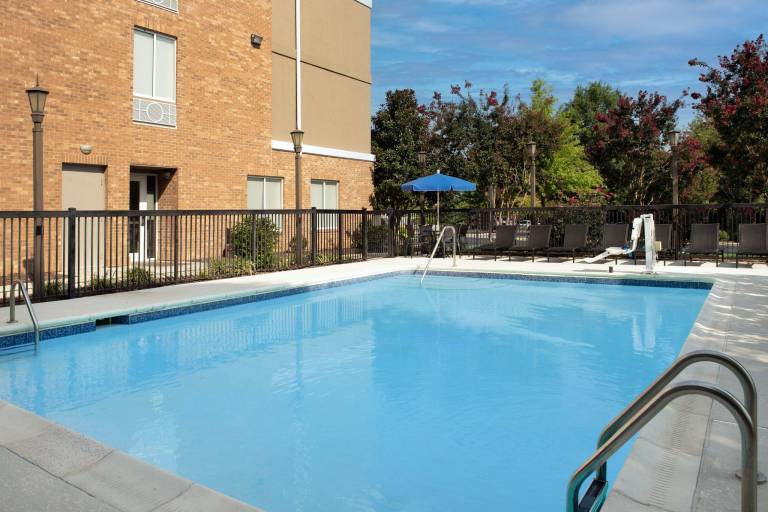 Holiday Inn Express Hotel & Suites Greensboro - Airport Area By IHG — photo 4