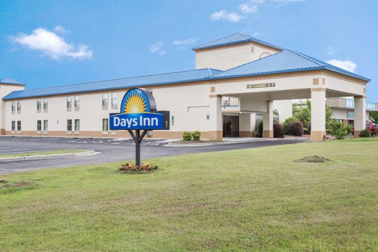 Days Inn by Wyndham Selma in Selma, NC