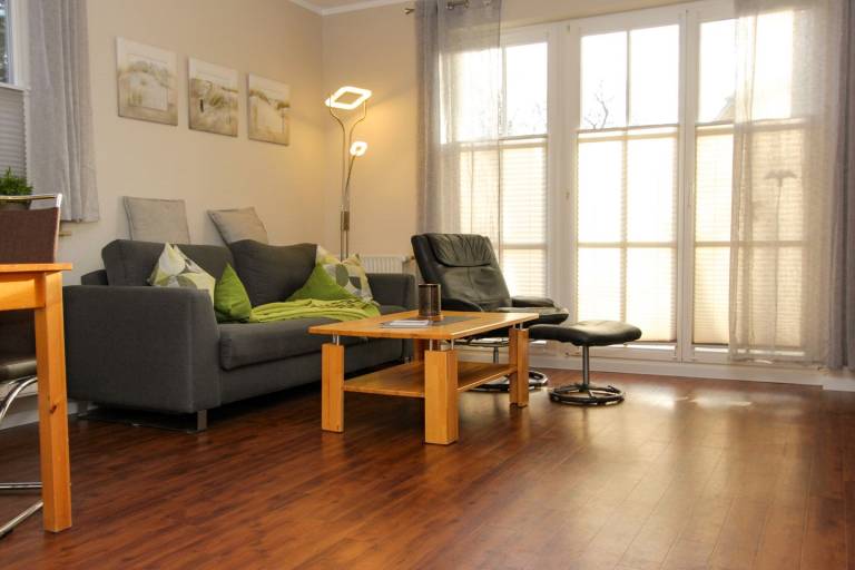 Ferienwohnung mit Hund in Prerow, Ostseebad Prerow - Ferienwohnung Buchentraum 1/4 f&uuml;r max. 2 Personen