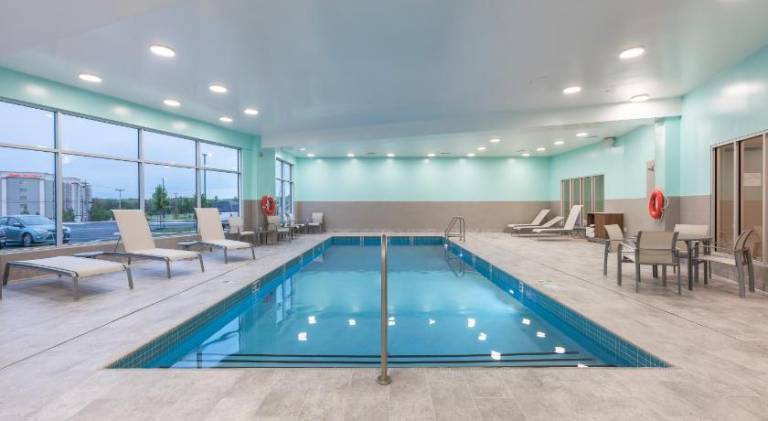Holiday Inn Express and Suites Moncton North By IHG — photo 3