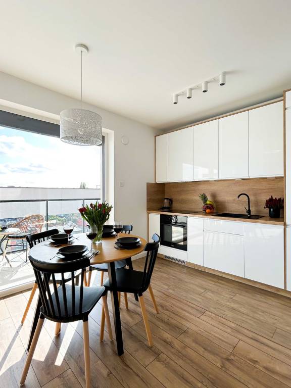 Luxury Apartment on Drewnowska Street — photo 2