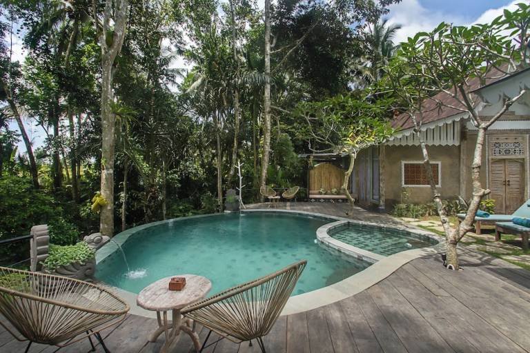 Lodge Melinggih