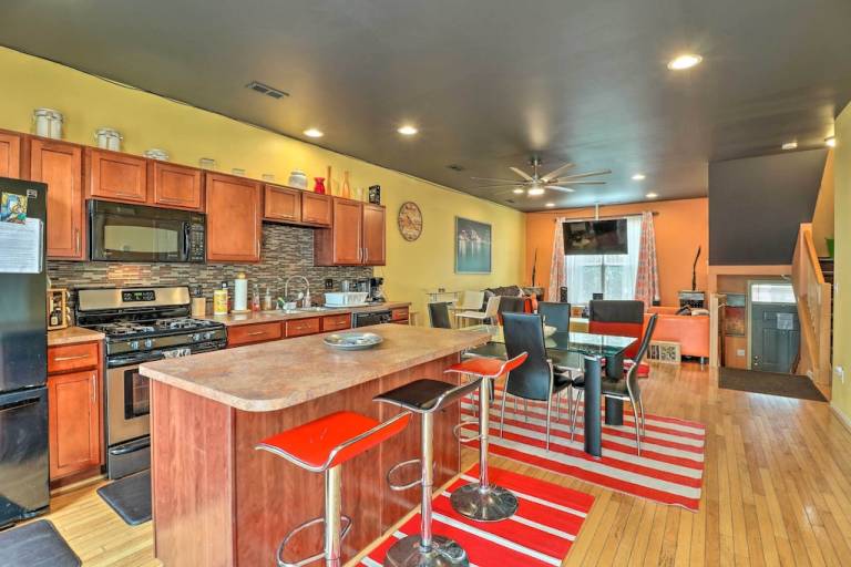 House New Center