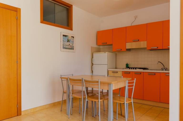 Rental apartment with garden & barbecue | Garden view — photo 2