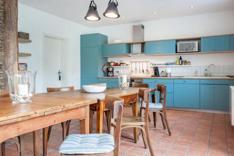 Fully equipped charming vacation home with sauna, garden & patio | Pets are welcome — photo 3