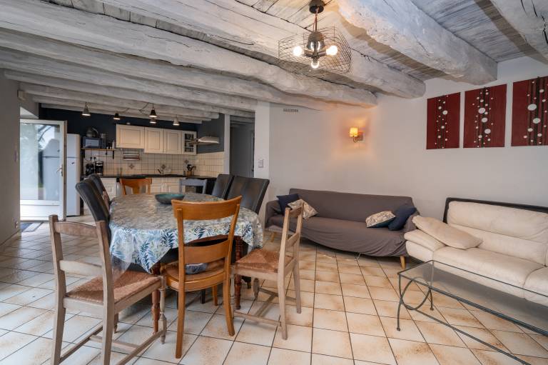 Family-friendly vacation home with fast internet, yard & BBQ | Garden view | Perfect for remote work | Pet-friendly — photo 3