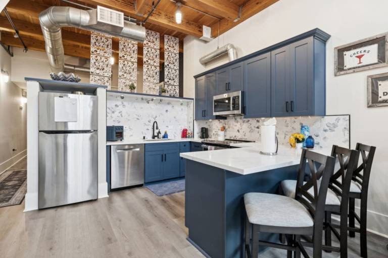 Big apartment | Next to Winchester Mystery House | Pets allowed — photo 2