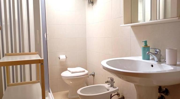 Holiday apartment with 2 rooms for 5 persons — photo 2