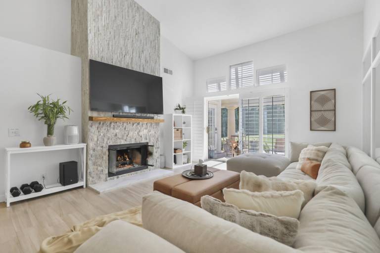 Condo with private pool in Palm Desert, CA