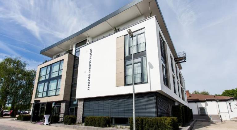 Monte mare SAUNA-SPA-SPORTS-HOTEL in Andernach