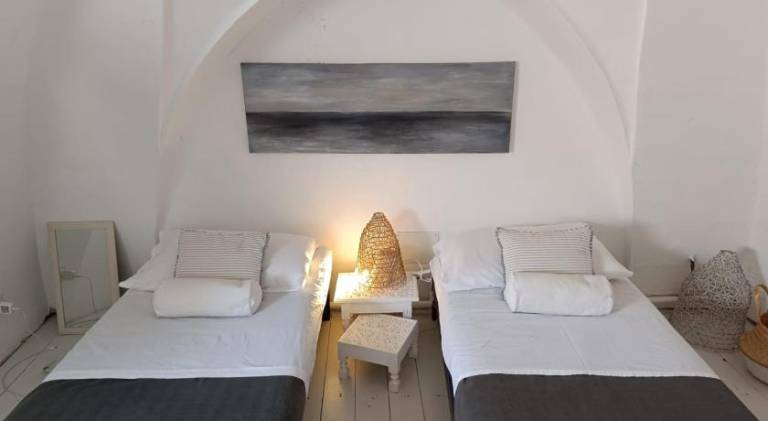 House with 2 rooms for 4 persons — photo 2