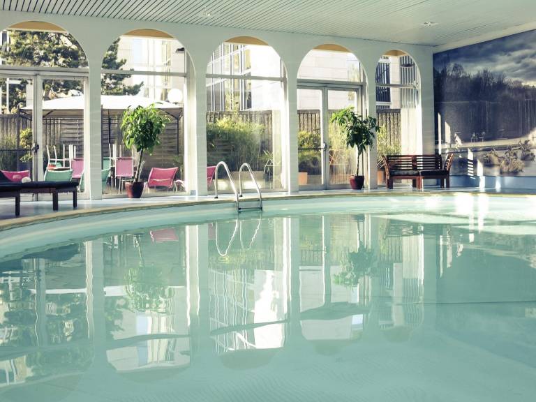 Mercure Paris-Velizy Hotel in Meudon