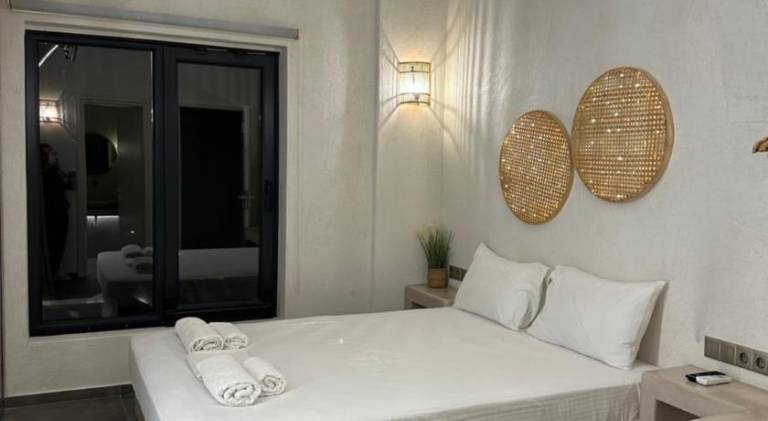 Holiday apartment with pool & terrace — photo 2