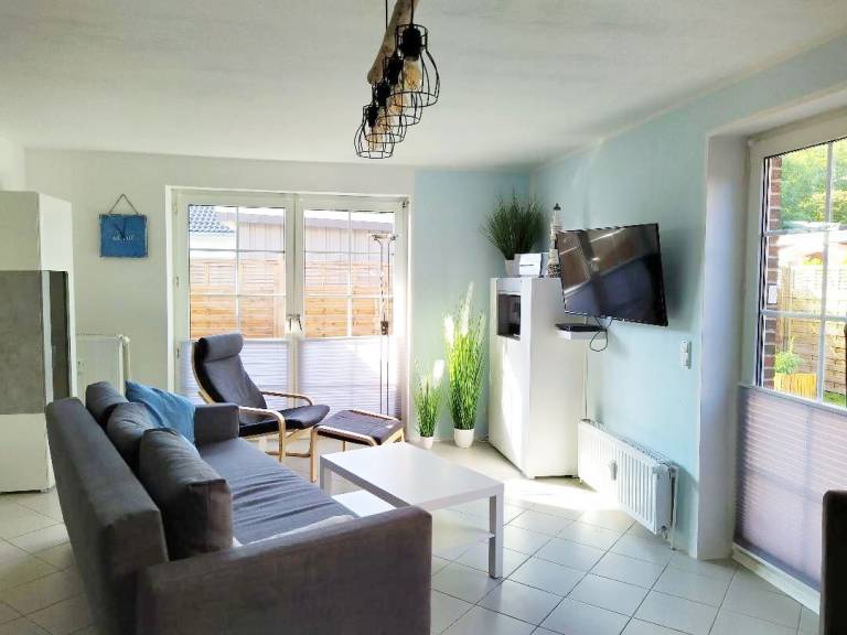 Ferienwohnung “Inselmädchen” für 4 Peronen und Hund mit Garten in Strukkamp — photo 5