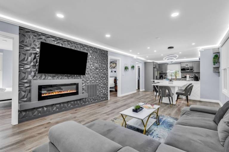 House  Belmont