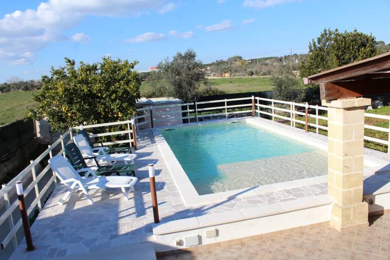 Family-friendly beautiful villa with terrace, garden & private pool | Dogs allowed — photo 4