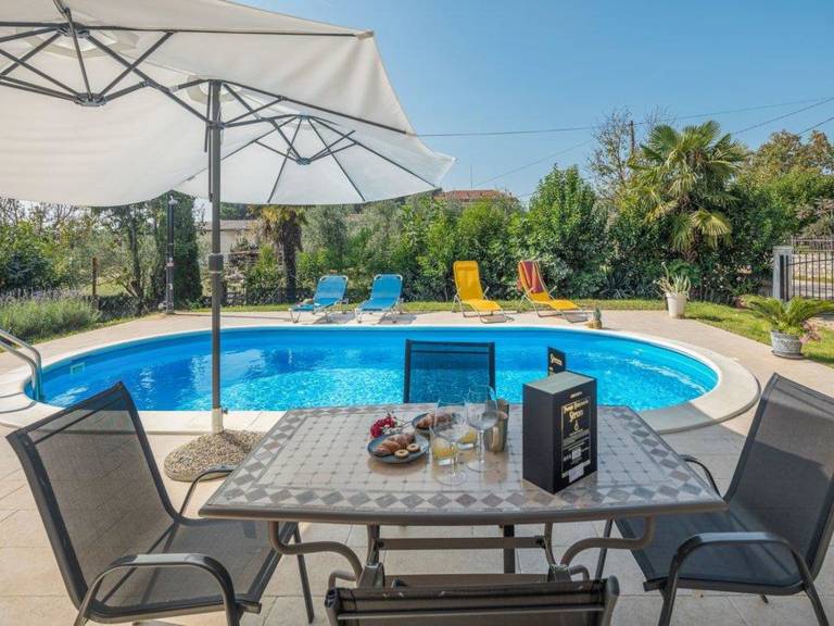 Fully equipped wonderful house with grill, private pool & terrace | Pets allowed — photo 2