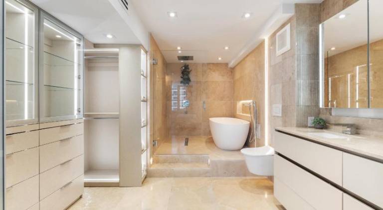 Luxury Oceanfront Residence at Roney Condos 1 Hotel South Beach — photo 2