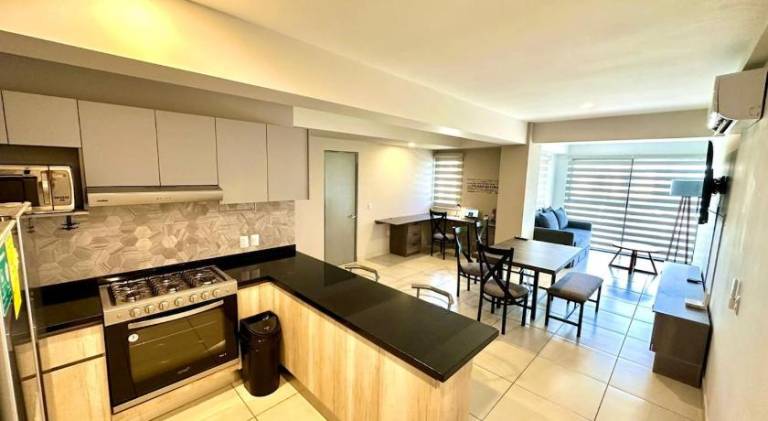 Apartment with pool — photo 4