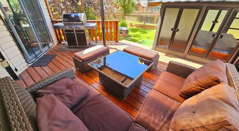 Vacation home with jacuzzi — photo 5