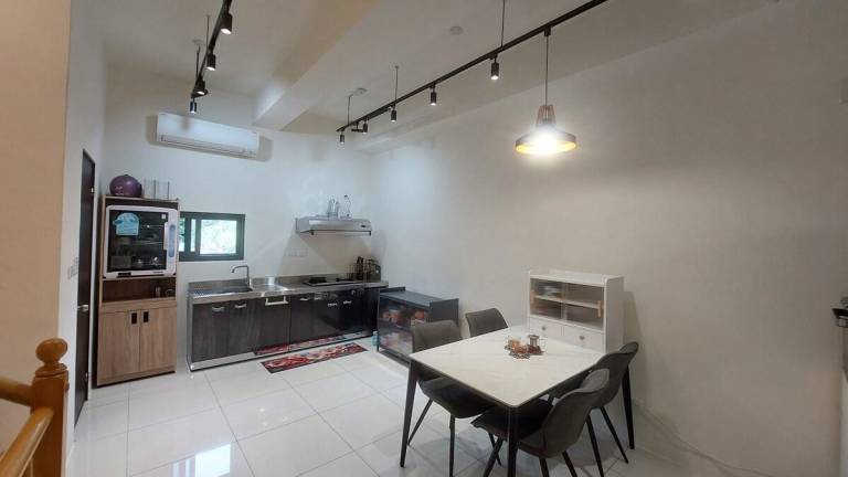House 國慶里