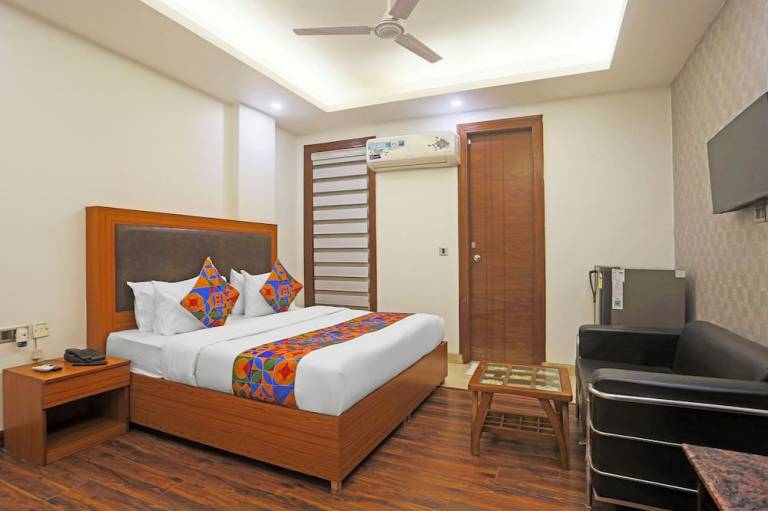 Fabhotel Star Inn
