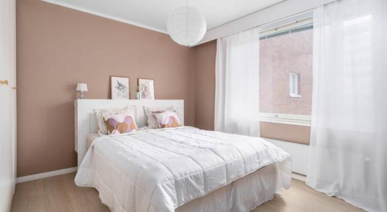 Apartment with 2 rooms for 6 persons in Helsinki