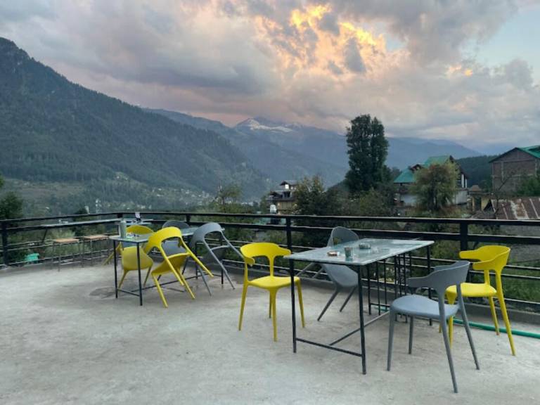 Firefly Hostel — photo 3