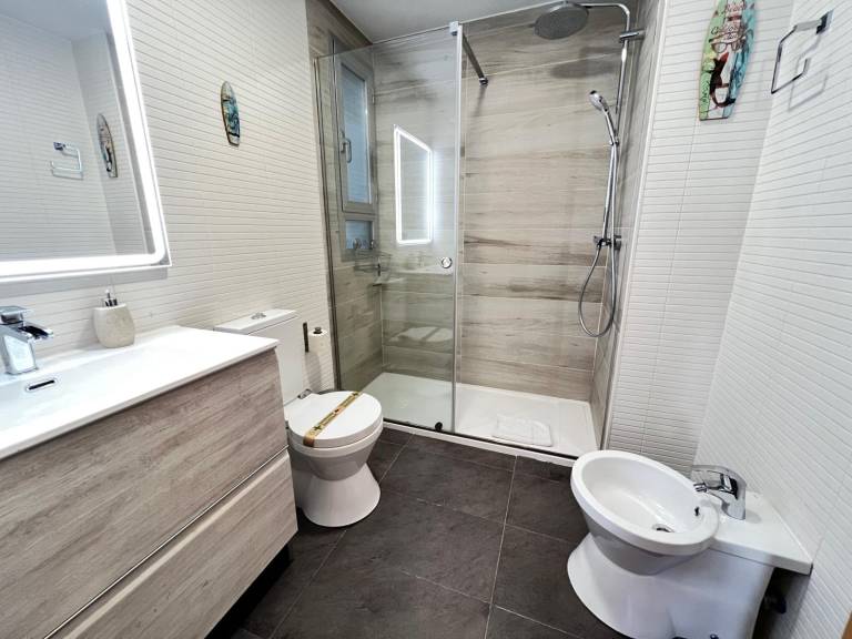 Apartment with patio & private pool — photo 4