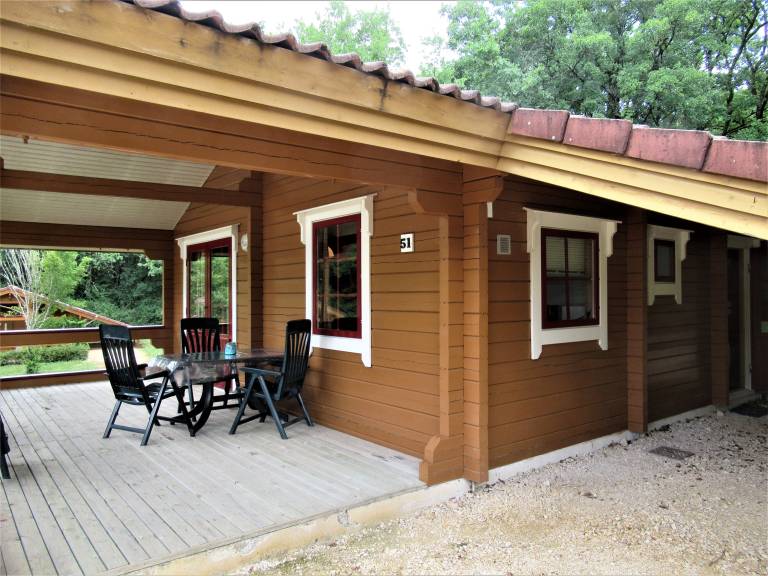 Wonderful vacation home with pool, fast internet & yard | Garden view | Pets are welcome — photo 2