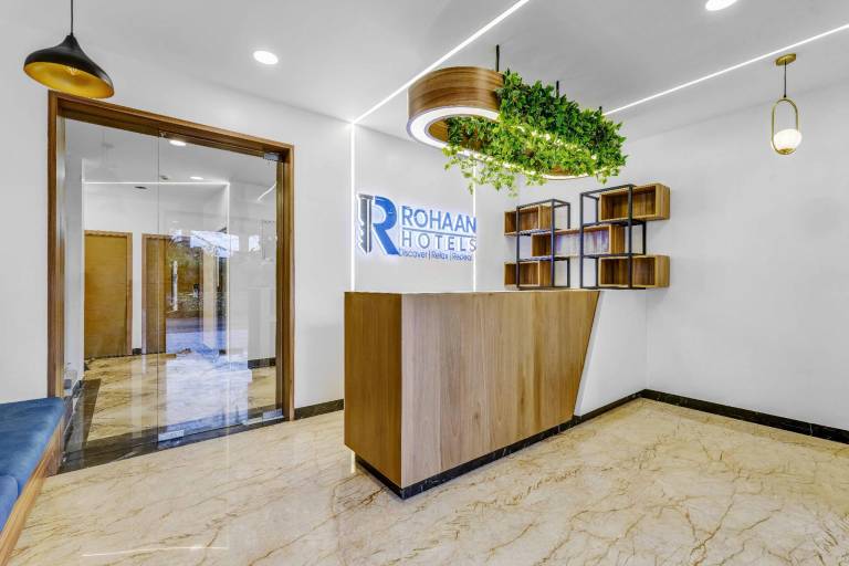 Rohaan Hotels Medavakkam by UPAR