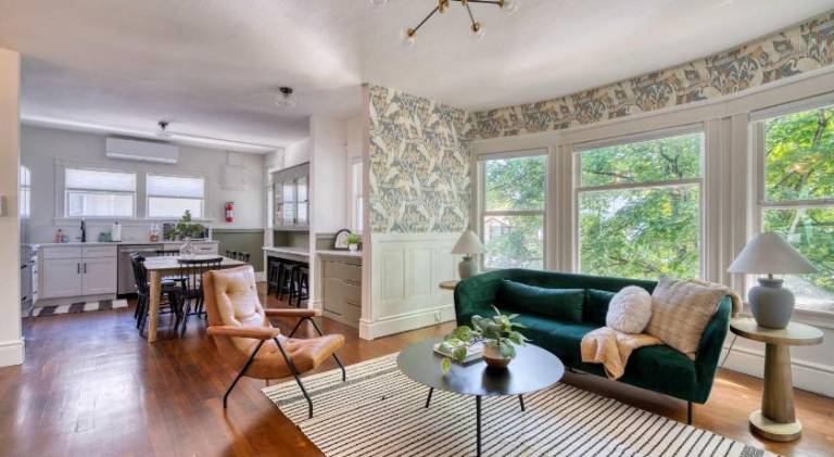 Holiday apartment with 3 rooms for 6 persons in Portland, OR
