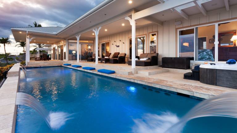 House with terrace, private pool & yard — photo 4