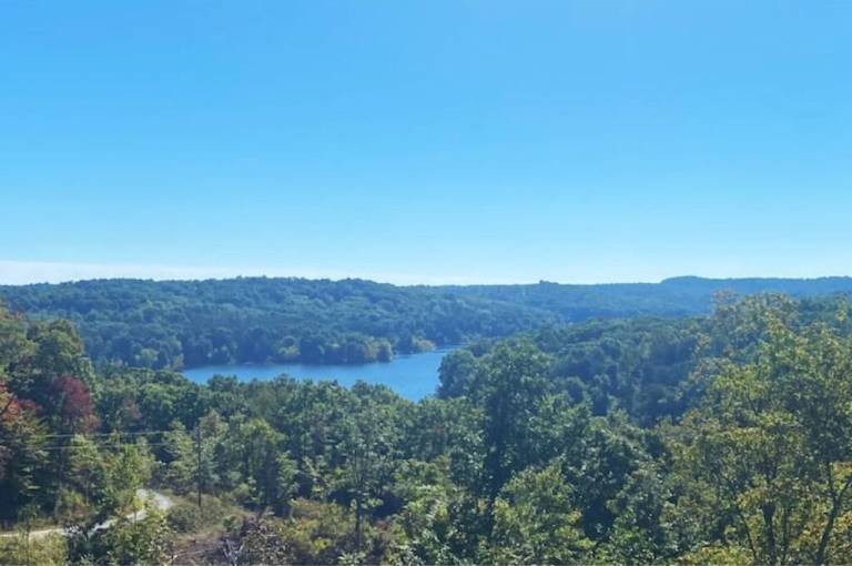 House Nolin Lake
