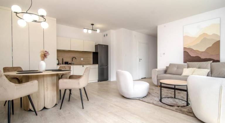 Serviced apartment with terrace & yard — photo 3