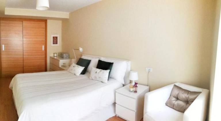 Apartment with 2 rooms for 3 persons in A Coruña