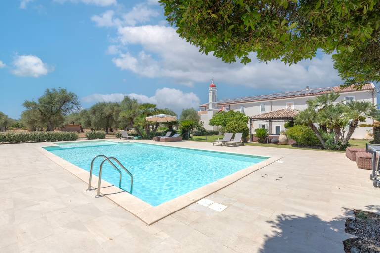 Villa 'Dimora Sella - Ginevra' with Shared Pool, Wi-Fi and Air Conditioning — photo 2