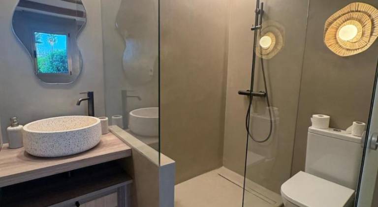 Precioso apartamento de playa con jardin privado — photo 2