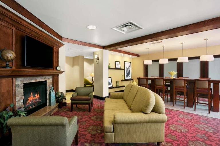 Hampton Inn Erie-South — photo 3