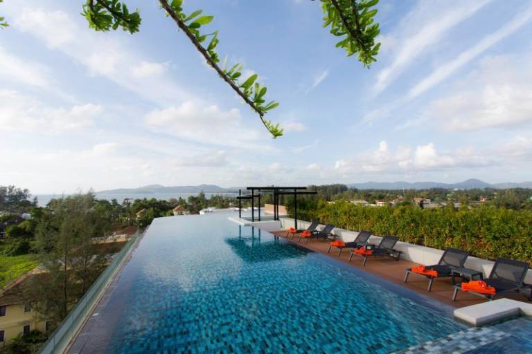 Serviced apartment  Bang Tao Beach
