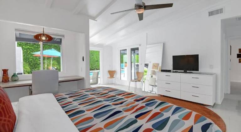 Spacious vacation home with pool | Suitable for remote work | Pets are welcome — photo 2