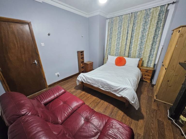 Apartment  Slough