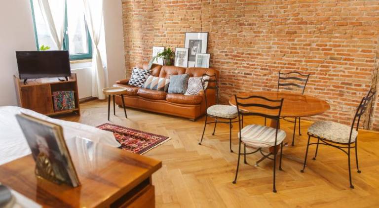 Charming serviced apartment with patio | Next to Cluj-Napoca Tailors' Bastion | Dogs allowed — photo 5