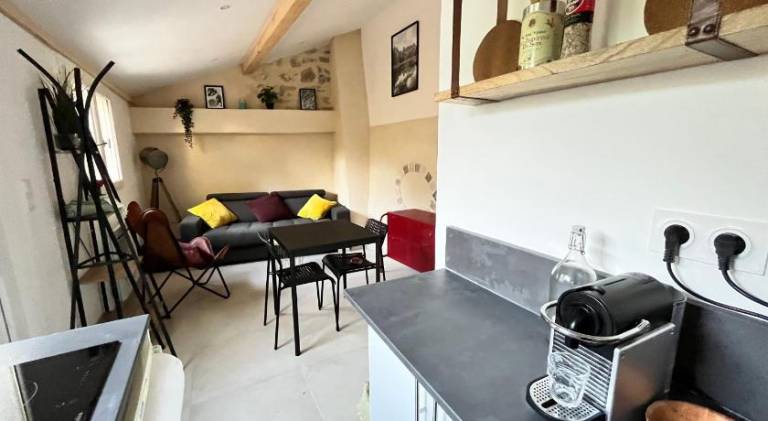 Charming apartment with yard & patio | Pet-friendly — photo 2