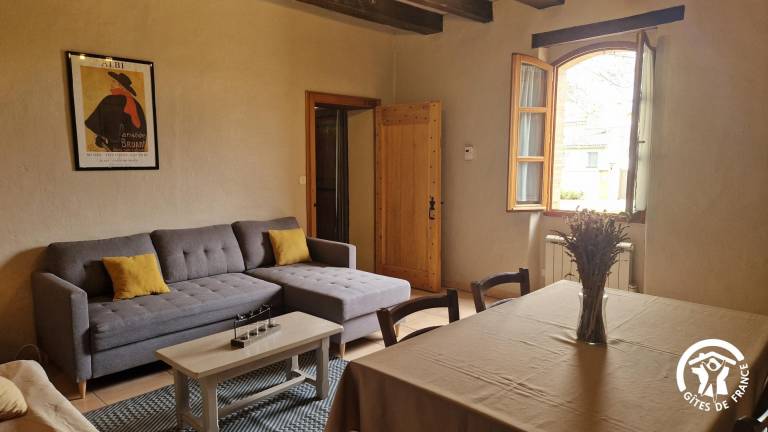 Gite with barbecue, yard & terrace — photo 5