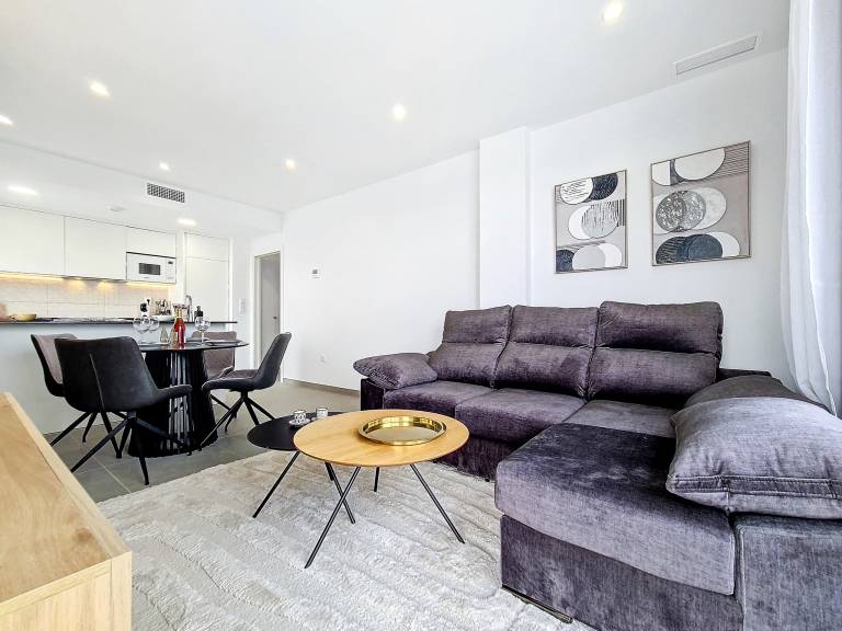 Fully equipped beautiful rental apartment with heated pool, yard & patio | Pet-friendly — photo 2