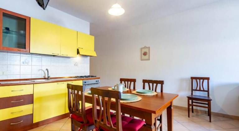 Holiday apartment with 2 rooms for 4 persons — photo 2
