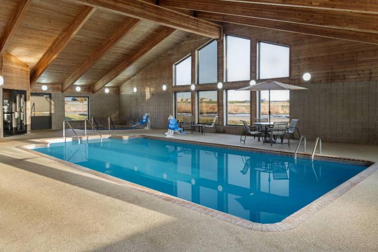 AmericInn by Wyndham Muscatine — photo 2